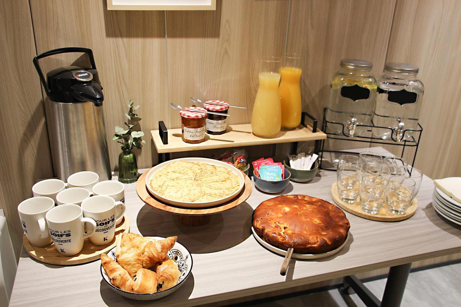 Hotel Kyriad La Rochelle Centre Ville Экстерьер фото